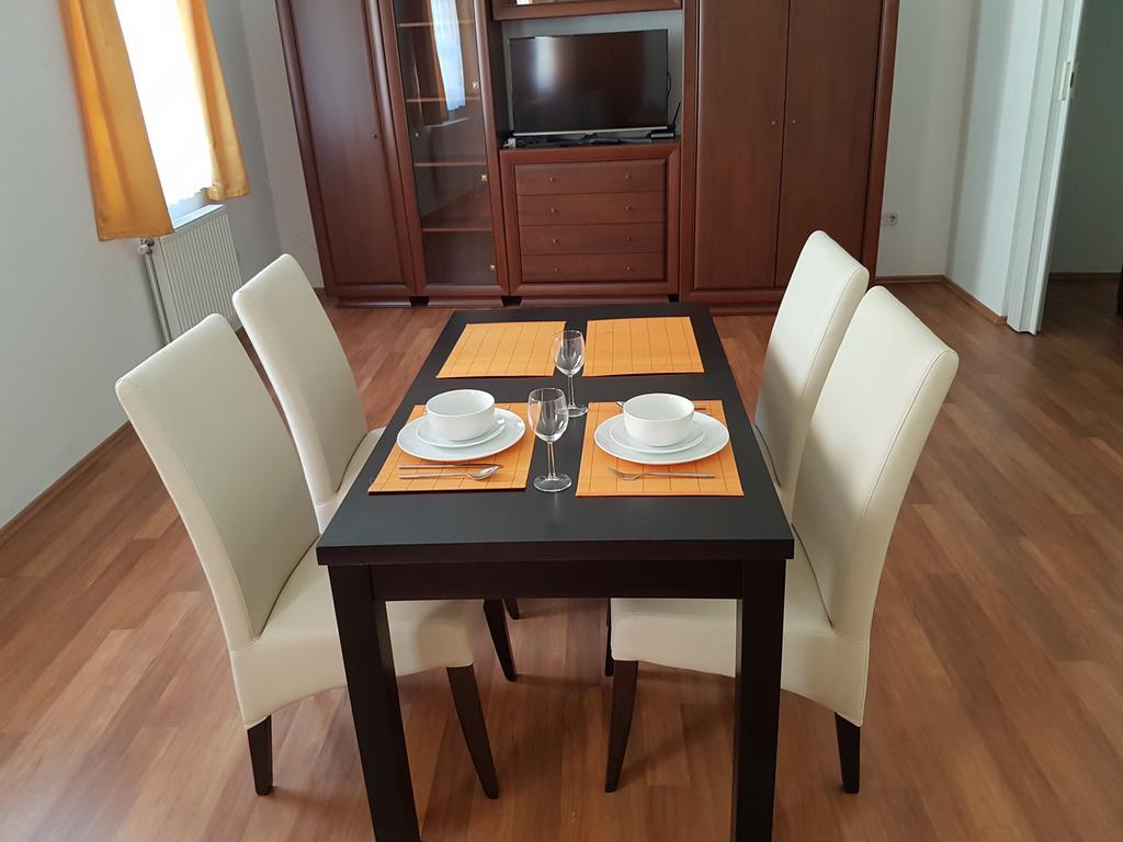Apartman Kaszás Central Mosonmagyaróvár Esterno foto