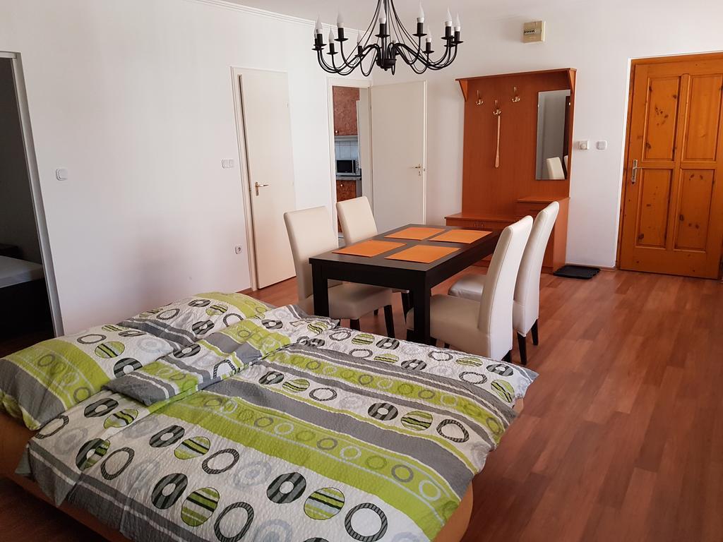 Apartman Kaszás Central Mosonmagyaróvár Esterno foto